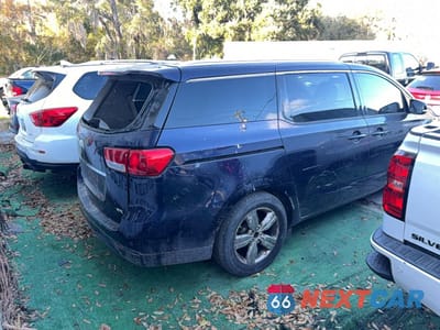 Czwarte zdjęcie samochodu z boku: 2018 KIA SEDONA EX VIN:KNDMC5C15J6406834 - miniatura
