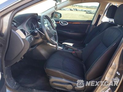 Zdjęcie 7 z 11 samochodu: 2019 NISSAN SENTRA SV VIN:3N1AB7AP2KL625771 - miniatura