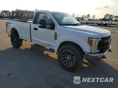 Czwarte zdjęcie samochodu z boku: 2018 FORD F350 SUPER DUTY VIN:1FTRF3B63JEB53727 - miniatura