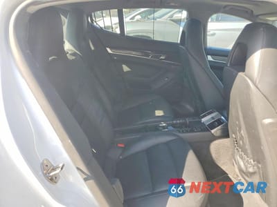 Zdjęcie 10 z 14 samochodu: 2016 PORSCHE PANAMERA SE HYBRID VIN:WP0AD2A76GL040558 - miniatura