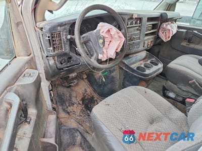 Zdjęcie 8 z 13 samochodu: 2018 CHEVROLET EXPRESS G3500 VIN:1GB3GSCGXJ1342827 - miniatura