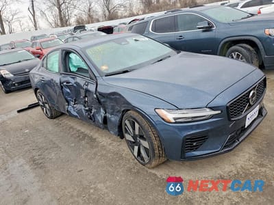 Czwarte zdjęcie samochodu z boku: 2024 VOLVO S60 ULTIMATE VIN:7JRH60FM9RG289381 - miniatura