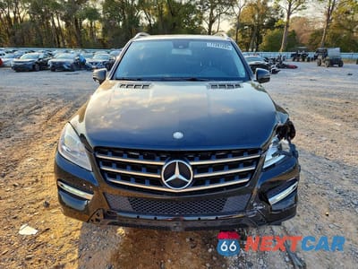 Piąte zdjęcie samochodu w środku: 2015 MERCEDES-BENZ ML 350 VIN:4JGDA5JB6FA463903 - miniatura
