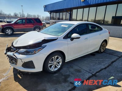 2019 CHEVROLET CRUZE LT 1G1BE5SM2K7117184 - główne zdjęcie licytacji z USA - miniatura