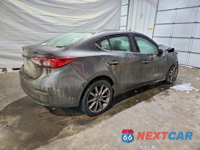 Trzecie zdjęcie samochodu z tyłu: 2018 MAZDA 3 TOURING VIN:3MZBN1V36JM193625 - miniatura