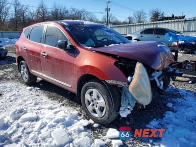 Czwarte zdjęcie samochodu z boku: 2013 NISSAN ROGUE S VIN:JN8AS5MV0DW646518 - miniatura