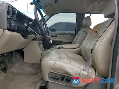 Zdjęcie 7 z 12 samochodu: 2001 GMC YUKON XL K1500 VIN:3GKFK16T61G147467 - miniatura