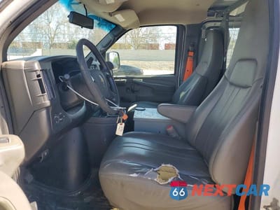Zdjęcie 7 z 14 samochodu: 2013 CHEVROLET EXPRESS 2500 CARGO UTILITY / SERVICE VAN VIN:1GCWGFCB2D1902493 - miniatura