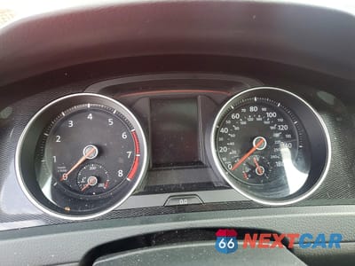 Zdjęcie 9 z 12 samochodu: 2015 VOLKSWAGEN GTI VIN:3VW4T7AU7FM029002 - miniatura