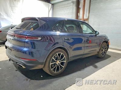 Trzecie zdjęcie samochodu z tyłu: 2025 PORSCHE CAYENNE VIN:WP1AA2AYXSDA05038 - miniatura
