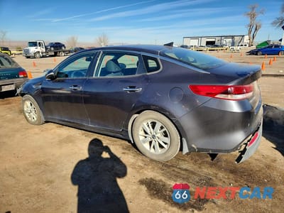 Drugie zdjęcie samochodu z przodu: 2018 KIA OPTIMA LX VIN:KNAGT4L35J5213465 - miniatura