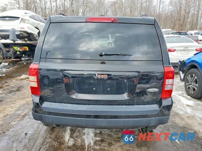Zdjęcie 6 z 14 samochodu: 2015 JEEP PATRIOT LATITUDE VIN:1C4NJPFA8FD400207 - miniatura