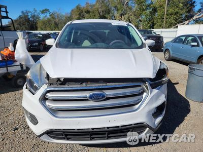 Piąte zdjęcie samochodu w środku: 2017 FORD ESCAPE SE VIN:1FMCU0GD2HUE86451 - miniatura