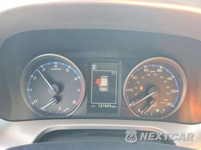 Zdjęcie 9 z 14 samochodu: 2017 TOYOTA RAV4 LE VIN:JTMZFREV4HJ721913 - miniatura