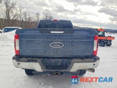 Zdjęcie 6 z 13 samochodu: 2017 FORD F350 SUPER DUTY VIN:1FT8X3B67HEE60353 - miniatura