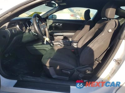 Zdjęcie 7 z 11 samochodu: 2016 FORD MUSTANG VIN:1FA6P8AM8G5229762 - miniatura