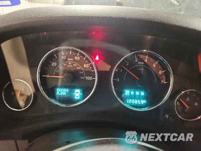 Zdjęcie 9 z 13 samochodu: 2017 JEEP WRANGLER UNLIMITED SAHARA VIN:1C4BJWEG4HL681644 - miniatura