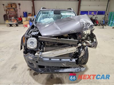 Piąte zdjęcie samochodu w środku: 2018 JEEP RENEGADE LATITUDE VIN:ZACCJBBB3JPH12695 - miniatura