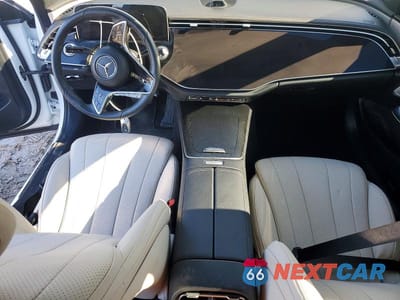 Zdjęcie 8 z 11 samochodu: 2025 MERCEDES-BENZ E 350 4MATIC VIN:W1KLF4HB1SA096071 - miniatura