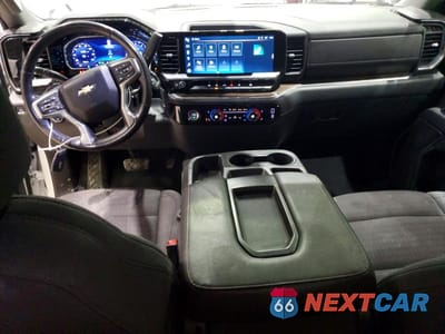 Zdjęcie 8 z 11 samochodu: 2022 CHEVROLET SILVERADO C1500 LT VIN:3GCPACEK9NG691636 - miniatura