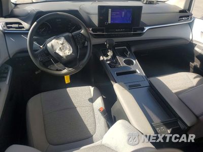Zdjęcie 8 z 13 samochodu: 2025 TOYOTA SIENNA LE 8-PASSENGER VIN:5TDKRKEC7SS255550 - miniatura