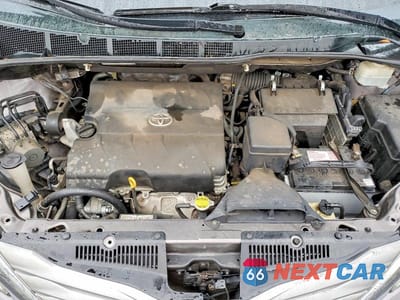 Zdjęcie 12 z 13 samochodu: 2011 TOYOTA SIENNA XLE 8-PASSENGER VIN:5TDYK3DC8BS166088 - miniatura