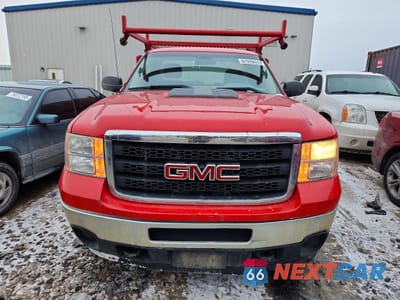 Piąte zdjęcie samochodu w środku: 2013 GMC SIERRA C2500 HEAVY DUTY VIN:1GT01ZCG4DF243839 - miniatura