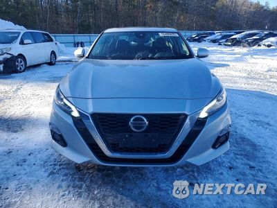 Piąte zdjęcie samochodu w środku: 2019 NISSAN ALTIMA 2.5 SL VIN:1N4BL4EW3KN304195 - miniatura