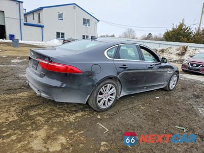 Trzecie zdjęcie samochodu z tyłu: 2017 JAGUAR XF PREMIUM VIN:SAJBD4BV5HCY31468 - miniatura