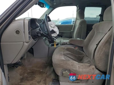 Zdjęcie 7 z 11 samochodu: 2000 CHEVROLET SILVERADO K2500 VIN:1GCGK29U0YE271343 - miniatura