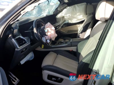 Zdjęcie 7 z 12 samochodu: 2023 BMW X7 M60I VIN:5UX33EM07P9P73371 - miniatura