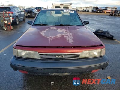 Piąte zdjęcie samochodu w środku: 1989 TOYOTA CAMRY DLX VIN:JT2SV21E7K3372011 - miniatura