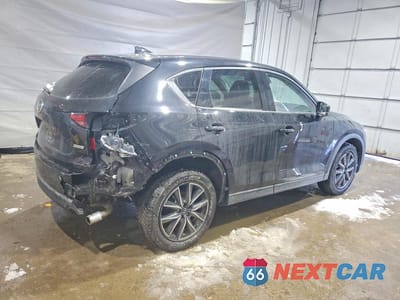 Trzecie zdjęcie samochodu z tyłu: 2018 MAZDA CX-5 GRAND TOURING VIN:JM3KFBDM6J0330136 - miniatura