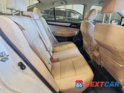 Zdjęcie 10 z 12 samochodu: 2018 SUBARU LEGACY 2.5I PREMIUM VIN:4S3BNAC60J3036027 - miniatura
