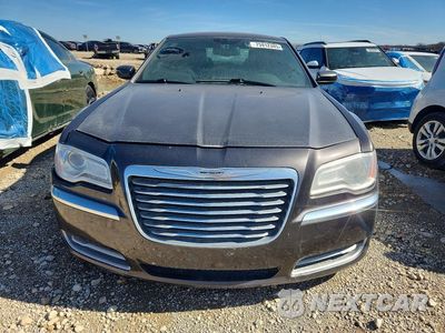 Piąte zdjęcie samochodu w środku: 2014 CHRYSLER 300 VIN:2C3CCAAG5EH373399 - miniatura
