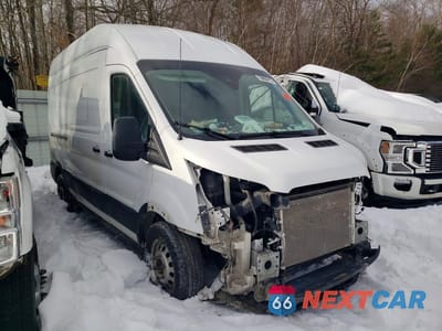 Czwarte zdjęcie samochodu z boku: 2022 FORD TRANSIT T-250 - AWD - CARGO VAN *** PRIOR FLEET *** VIN:1FTBR2X84NKA68173 - miniatura