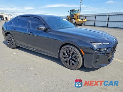 Czwarte zdjęcie samochodu z boku: 2025 BMW 740 I VIN:WBA23EH04SCV65772 - miniatura