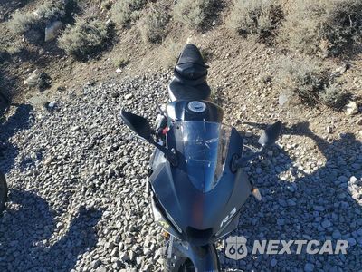Piąte zdjęcie samochodu w środku: 2025 YAMAHA YFZ320 A VIN:MH3RH25E1SK002381 - miniatura