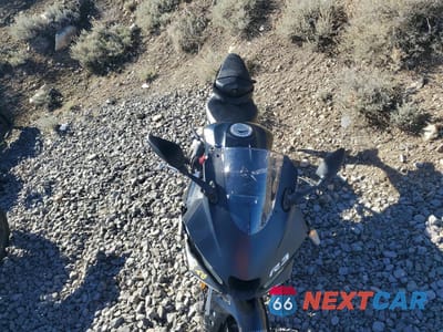 Piąte zdjęcie samochodu w środku: 2025 YAMAHA YFZ320 A VIN:MH3RH25E1SK002381 - miniatura