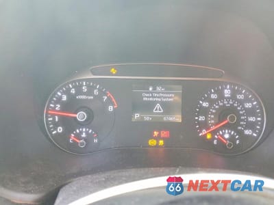 Zdjęcie 9 z 12 samochodu: 2021 KIA SOUL LX VIN:KNDJ23AUXM7773976 - miniatura