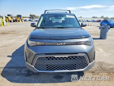 Piąte zdjęcie samochodu w środku: 2023 KIA SOUL LX VIN:KNDJ23AU7P7201705 - miniatura
