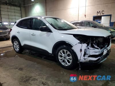 Czwarte zdjęcie samochodu z boku: 2023 FORD ESCAPE ACTIVE VIN:1FMCU0GNXPUA89206 - miniatura