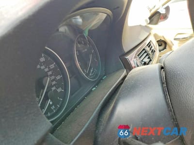 Zdjęcie 9 z 12 samochodu: 2011 BMW 328 XI VIN:WBAPK7G58BNN86890 - miniatura