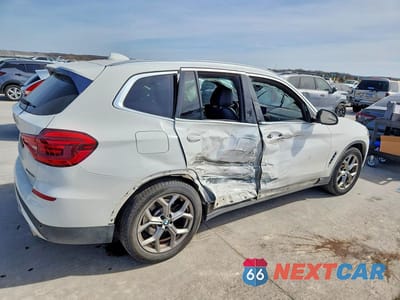 Trzecie zdjęcie samochodu z tyłu: 2021 BMW X3 SDRIVE30I VIN:5UXTY3C08M9E39839 - miniatura