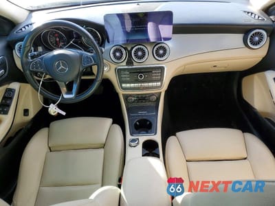 Zdjęcie 8 z 12 samochodu: 2019 MERCEDES-BENZ GLA 250 4MATIC VIN:WDCTG4GB6KU004146 - miniatura