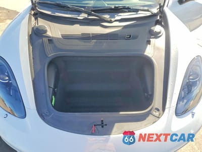 Zdjęcie 11 z 14 samochodu: 2019 PORSCHE CAYMAN BASE VIN:WP0AA2A80KS261315 - miniatura