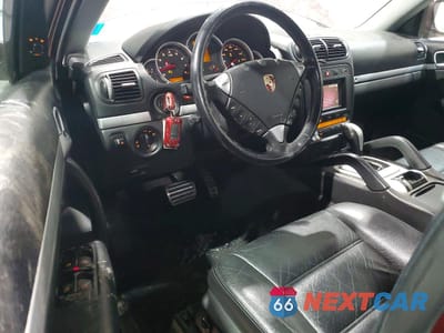 Zdjęcie 8 z 14 samochodu: 2005 PORSCHE CAYENNE S VIN:WP1AB29P25LA62756 - miniatura