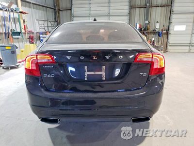 Zdjęcie 6 z 11 samochodu: 2016 VOLVO S60 PREMIE VIN:YV126MFK2G2390311 - miniatura