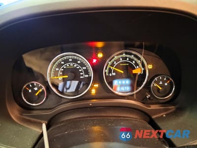 Zdjęcie 9 z 13 samochodu: 2015 JEEP COMPASS LATITUDE VIN:1C4NJDEB0FD357040 - miniatura