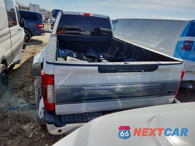 Zdjęcie 6 z 12 samochodu: 2019 FORD F450 SUPER DUTY VIN:1FT8W4DT3KED81314 - miniatura
